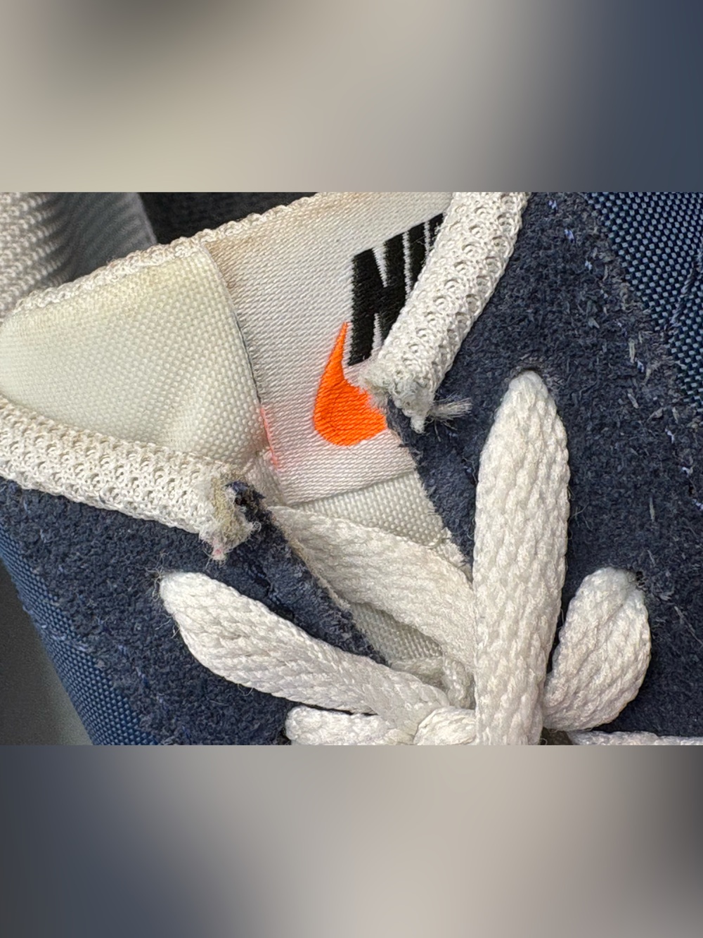 Nike Women’s Blue Retro Navy Sneakers - Picture 9 of 11